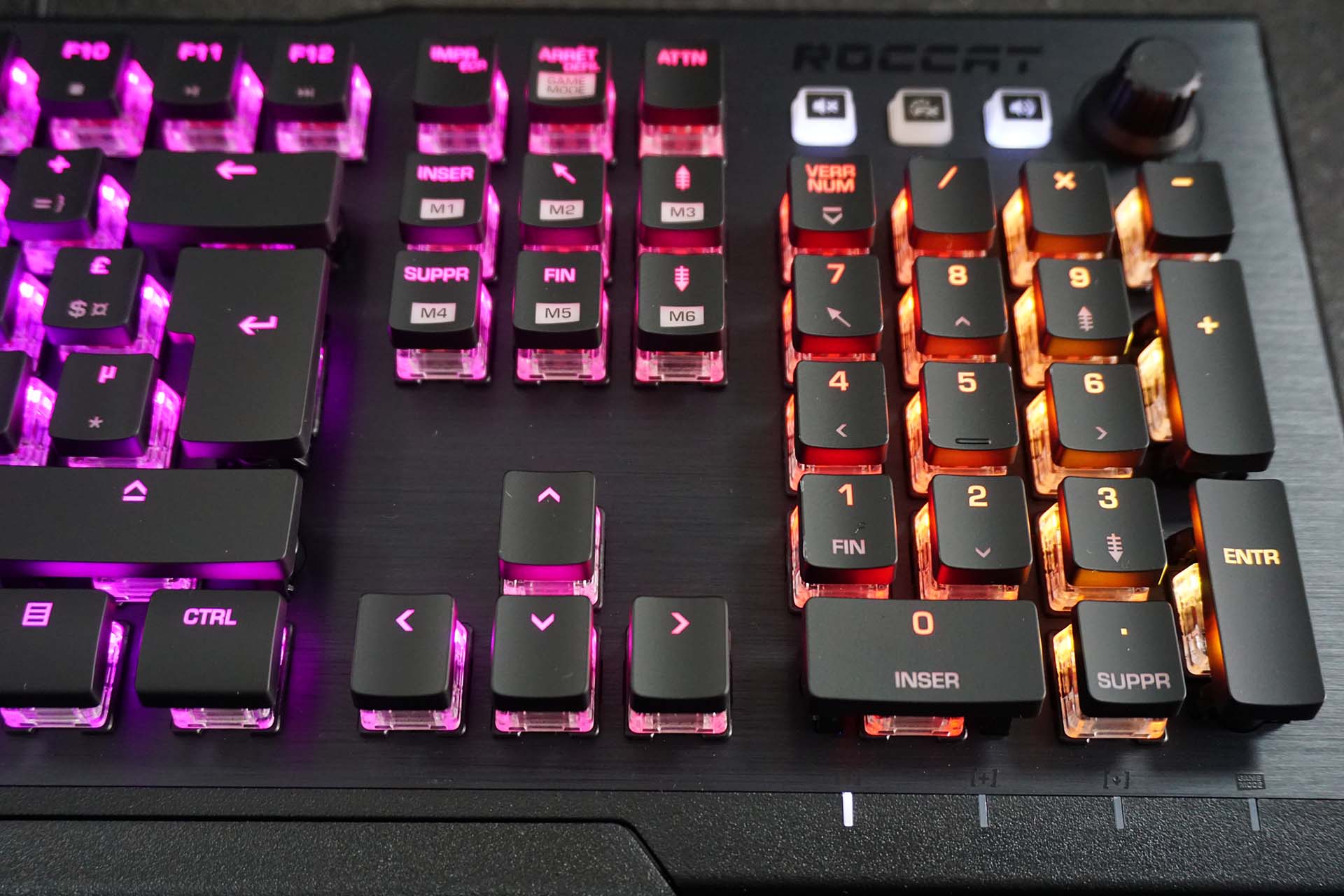 Clavier Gamer Mécanique Roccat Vulcan 121 Aimo - AZERTY - Rétroéclairé - Occasion